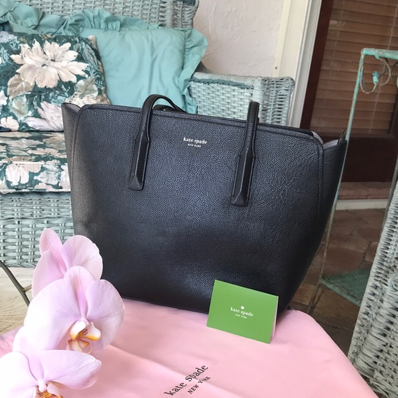 KATE SPADE NWOT SAFFIANO LEATHER LEATHER LINED BAG - Picture 4 of 17
